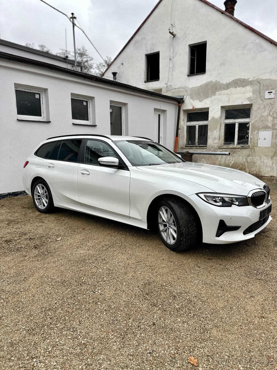 BMW 320d T G21 140kW 2022 Sportline - 4