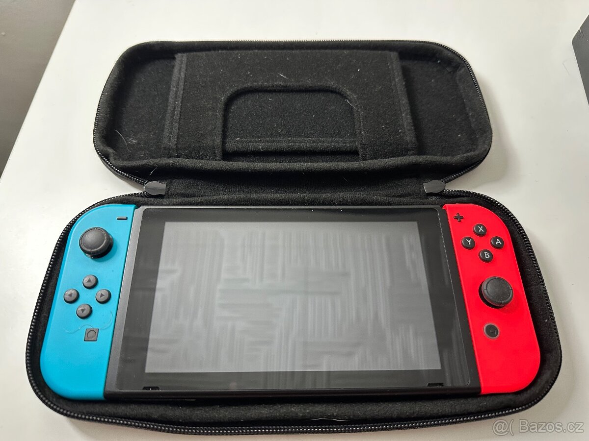 Prodám konzoli Nintendo switch - 4