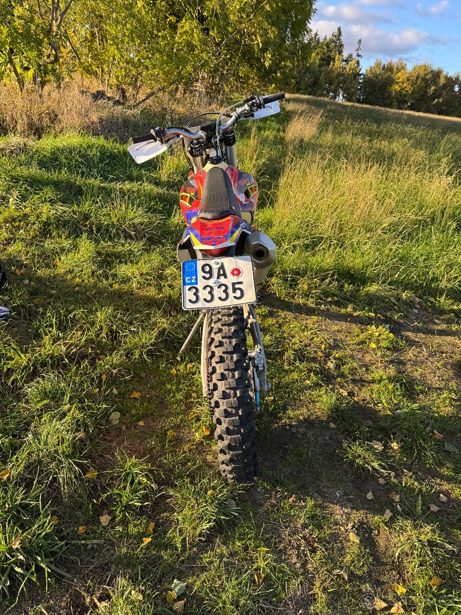 HUSQVARNA FE 250 - 4