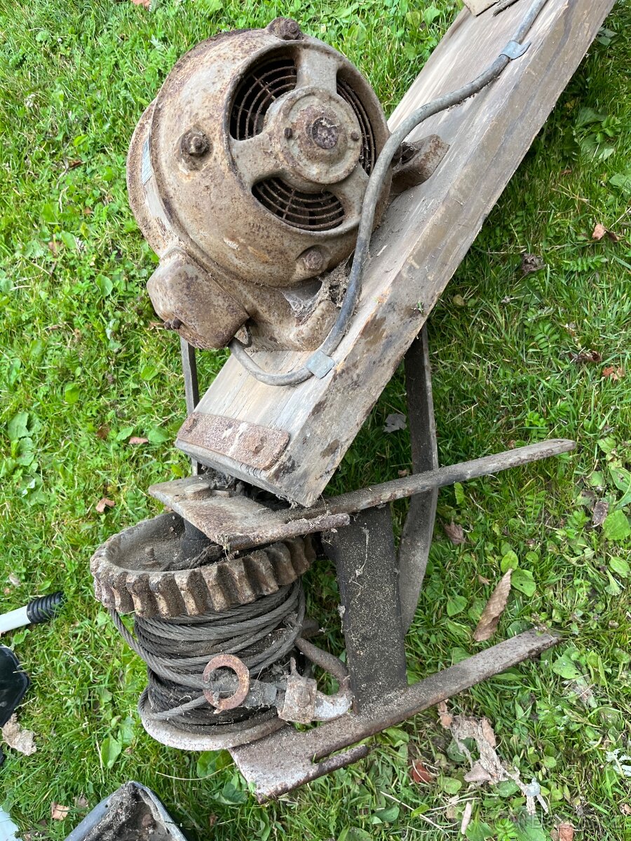 Stavební vratek - 4