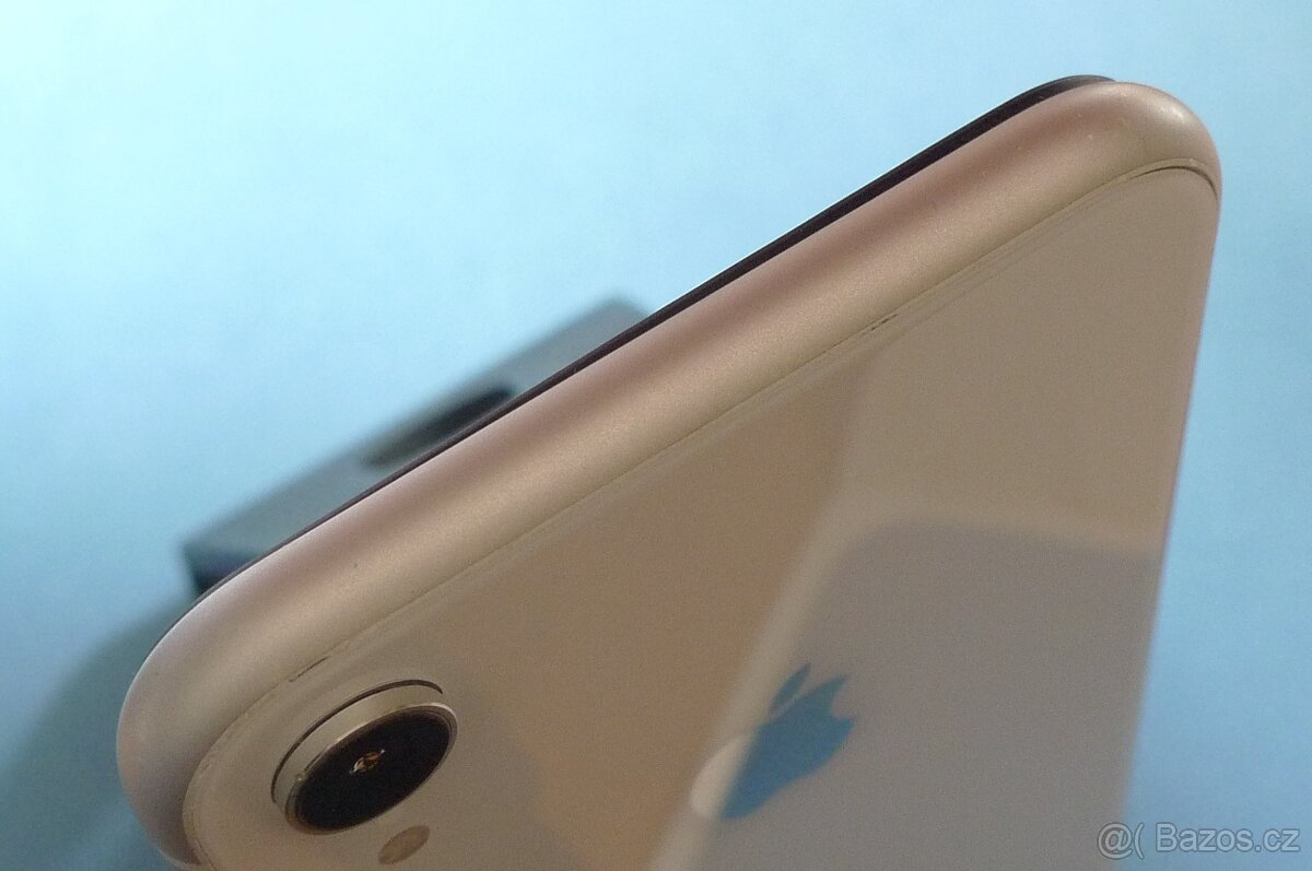 Apple iPhone XR 128GB Baterie 85% - 4