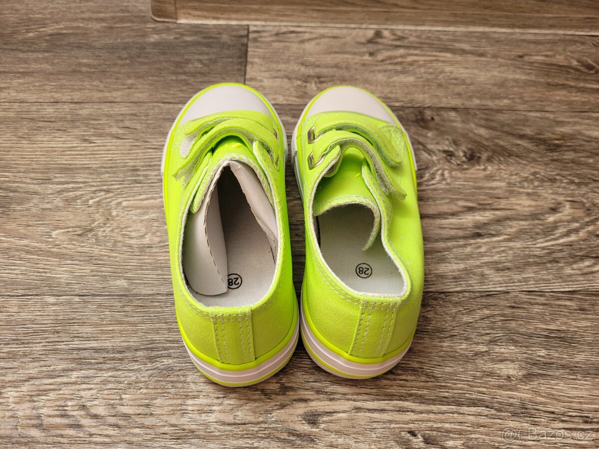 Nenošené, nové dětské tenisky vel. 28 - 4