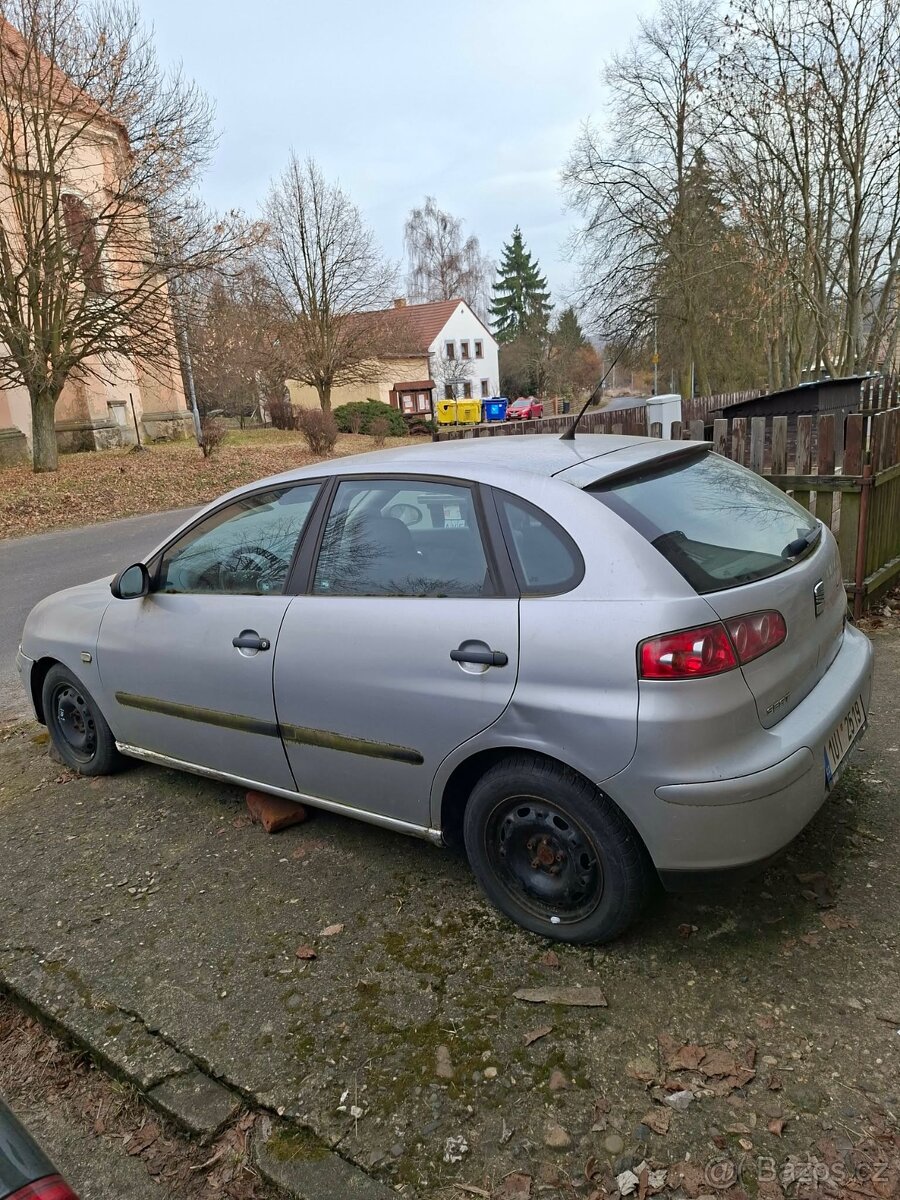 seat ibiza r.2005 - 4