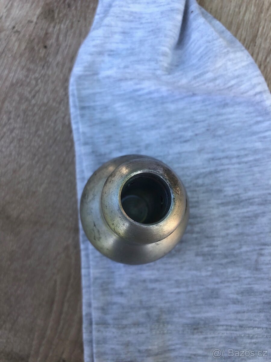 Hlavice řadící páky MOMO. - 4