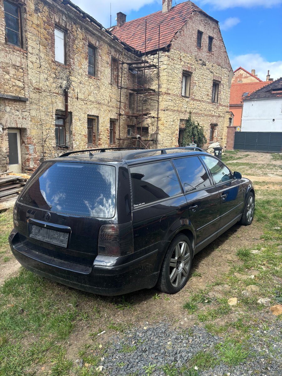 Volkswagen Passat - 4