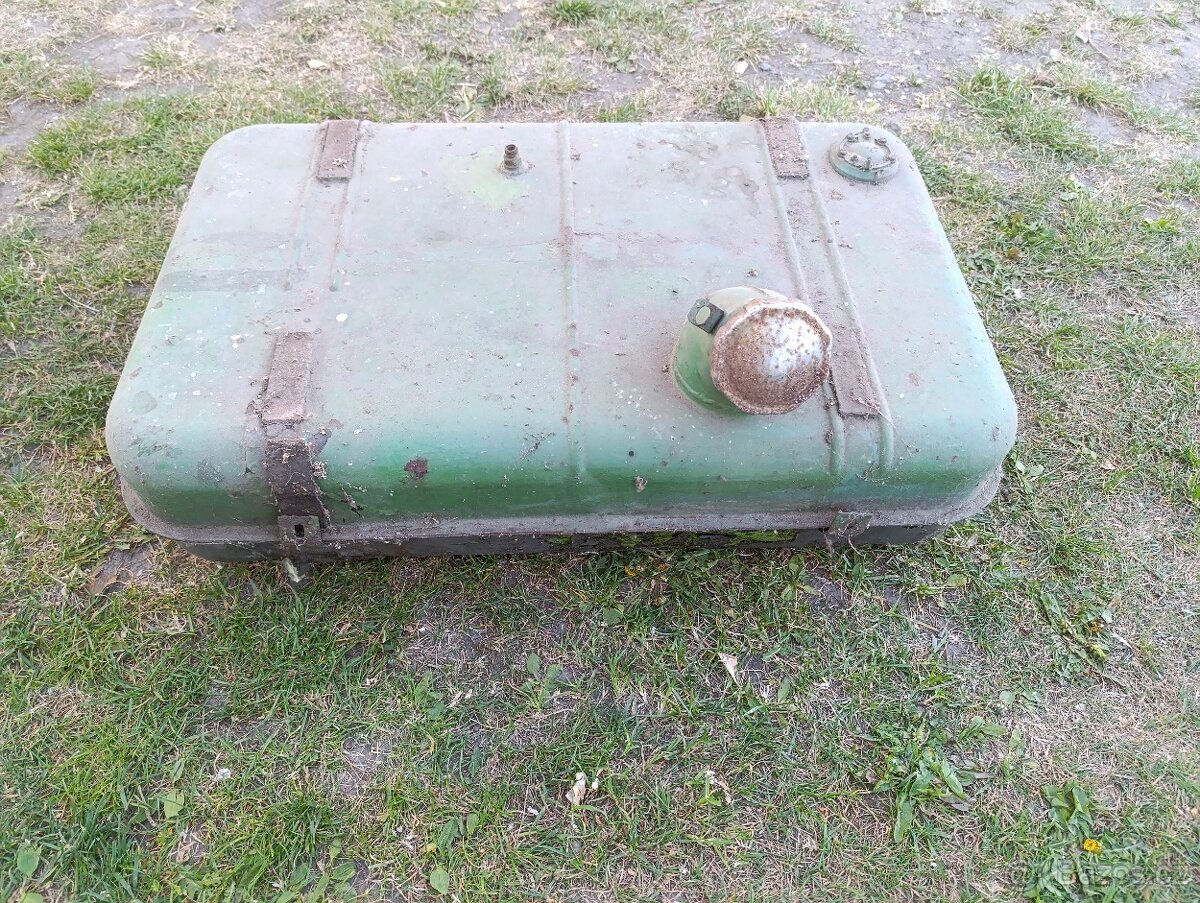 nádrž Barkas B1000 valník - 4