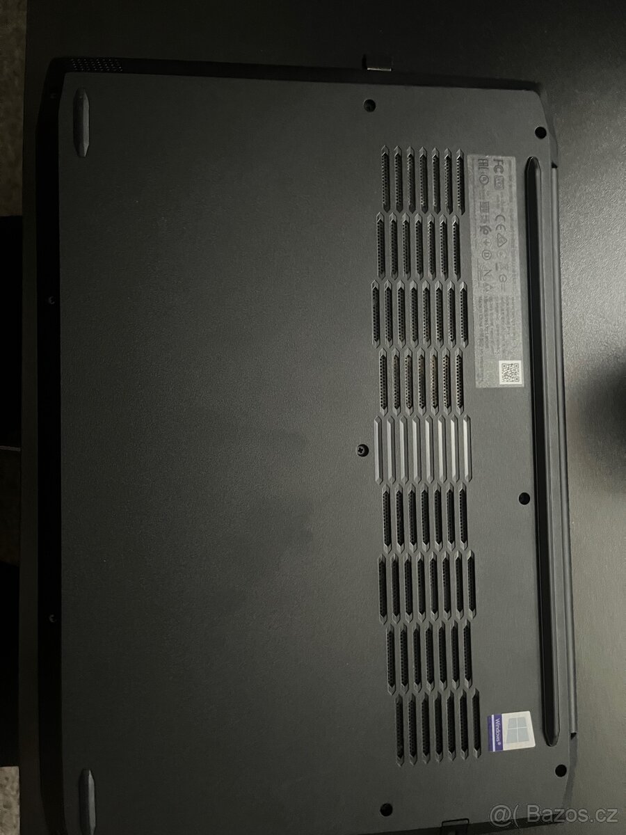 Lenovo IdeaPad Gaming 3 15IMH05 / Win 11 Home - 4