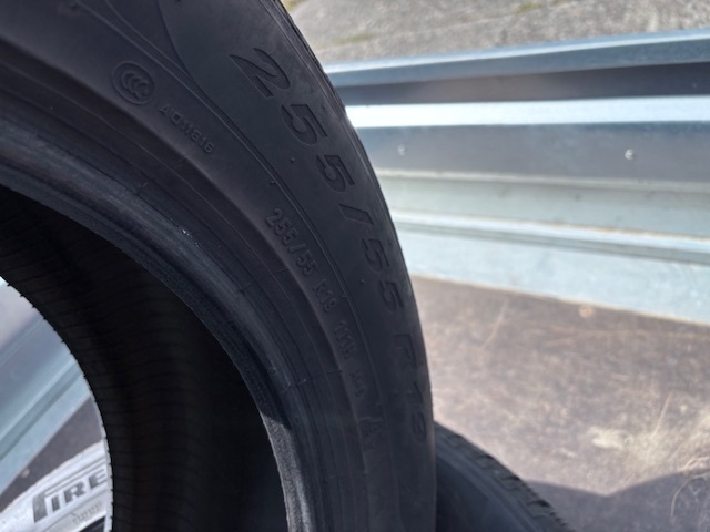 255/55 R19 zimní pneu Pirelli 5,5mm 4ks - 4