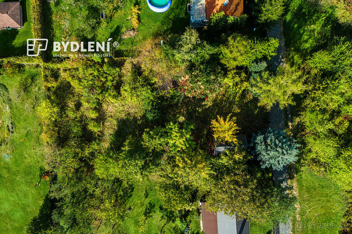 Prodej stavebního pozemku 858m² - 4