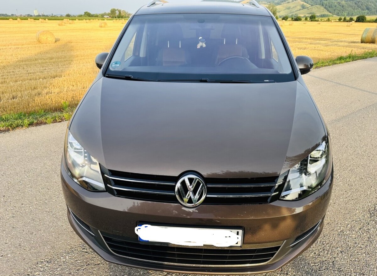 VW SHARAN 2.0 TDi 125kw. DSG panorama FULL výbava - 4