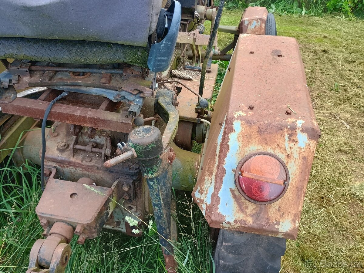 Traktor malotraktor traktůrek - 4