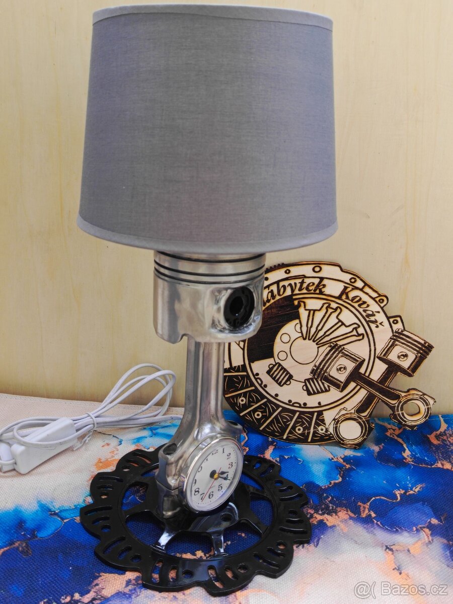 Lampa motorový píst s hodinami - Autonábytek Kovář - 4