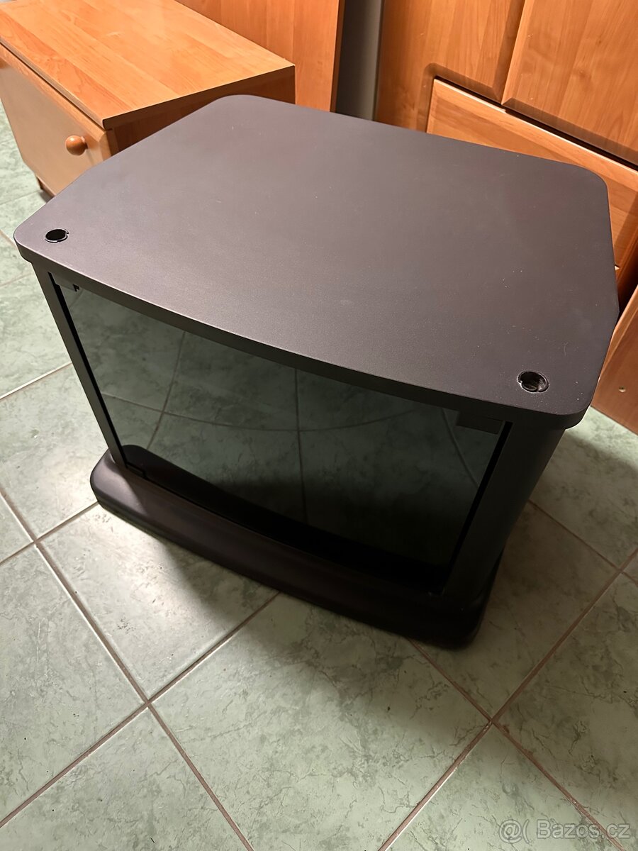 Televizní stolek - 4