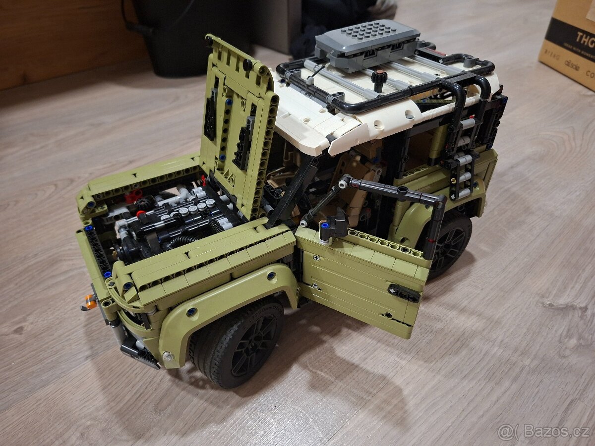 Lego Technic Range Rover - 4