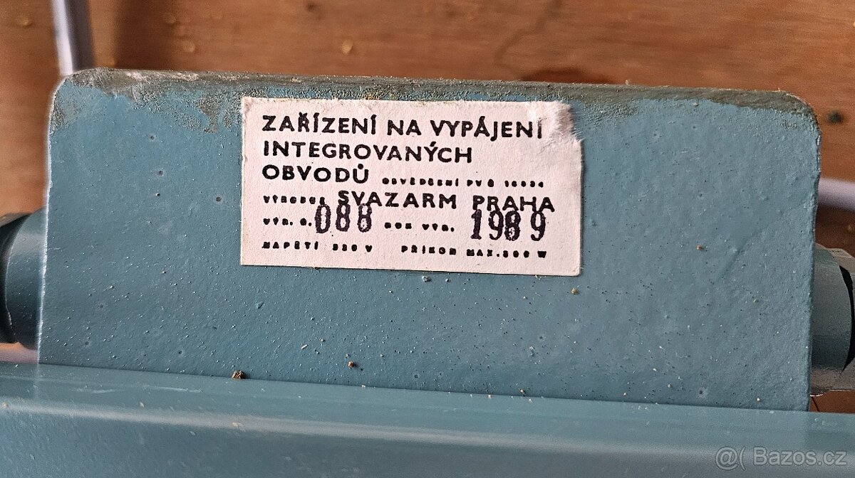 Prodám novou horkovzdušnou vyfukovačku pro vypájení IO - 4