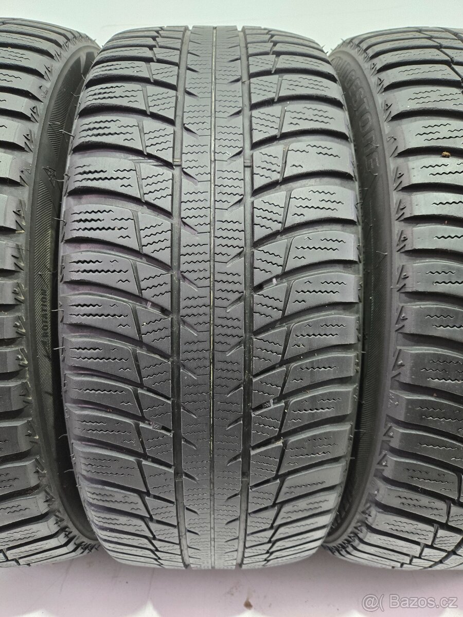 Zimní pneu 225/45/17 Bridgestone - 4