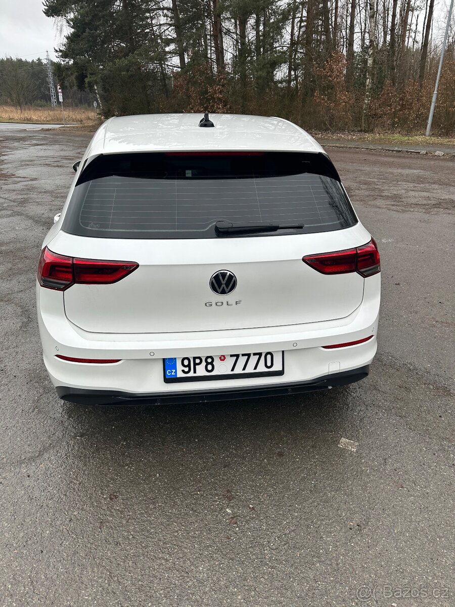 Volkswagen Golf 8 - 4