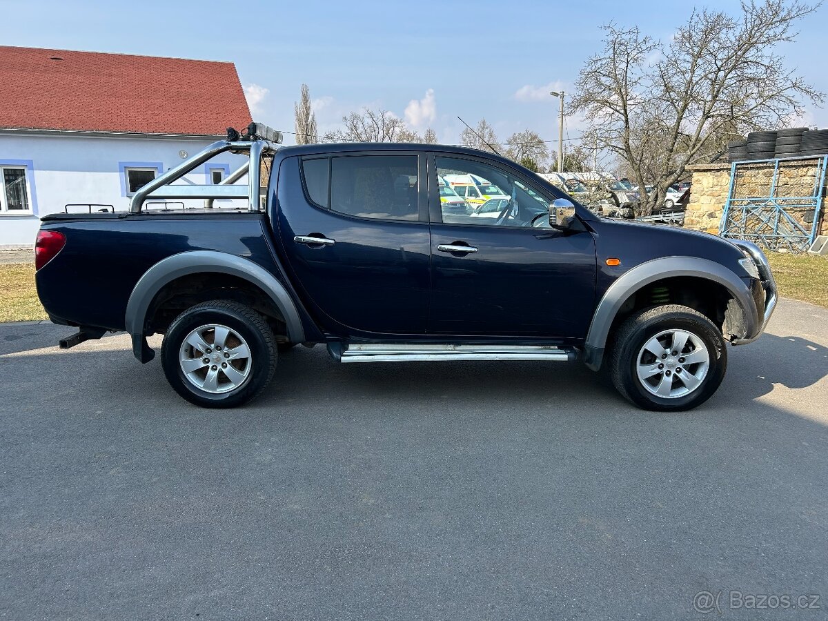 Mitsubishi L200 2.5 DI-D Double Cabine - 4