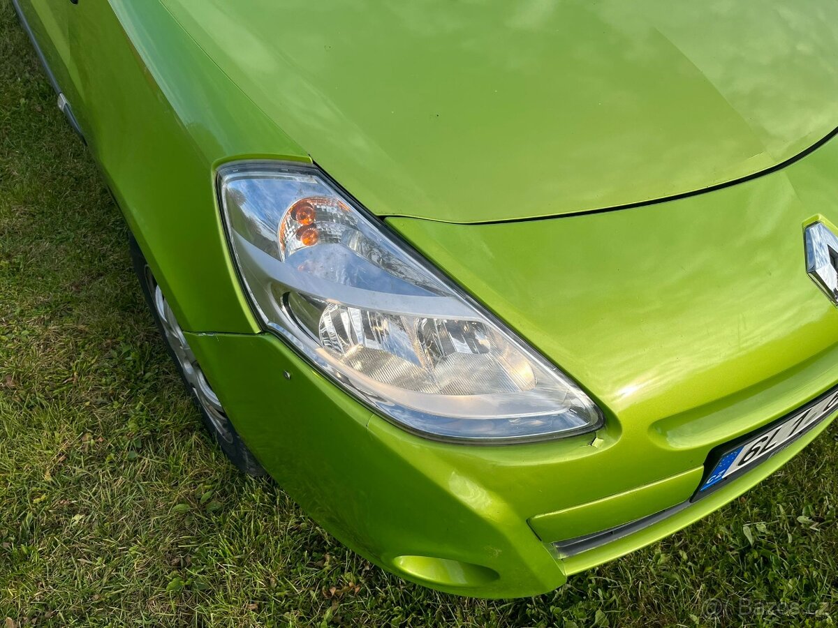 Prodám Clio 3 rv.2010 STK do 9/2027 - 4