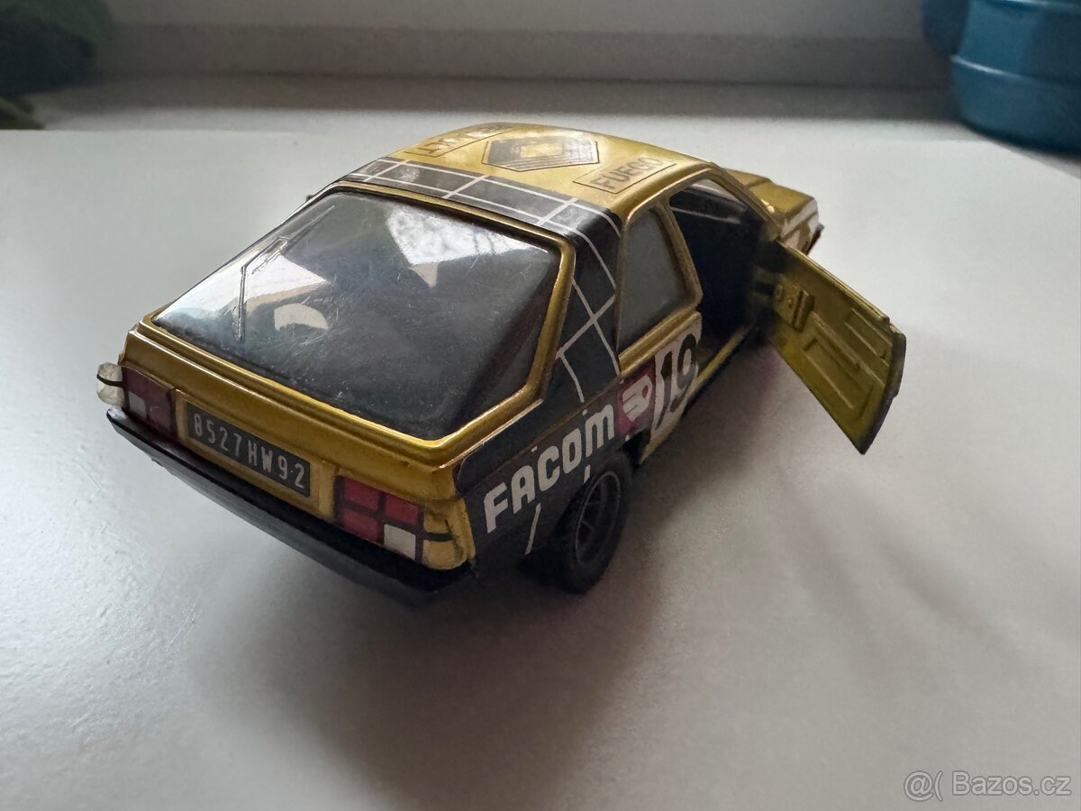 Renault Fuego GTX SN42 1:25 Polistil - 4