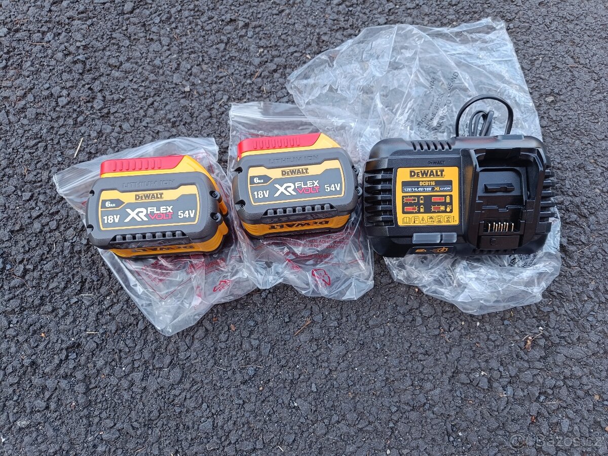 Pila DeWALT DCS 398 - 4