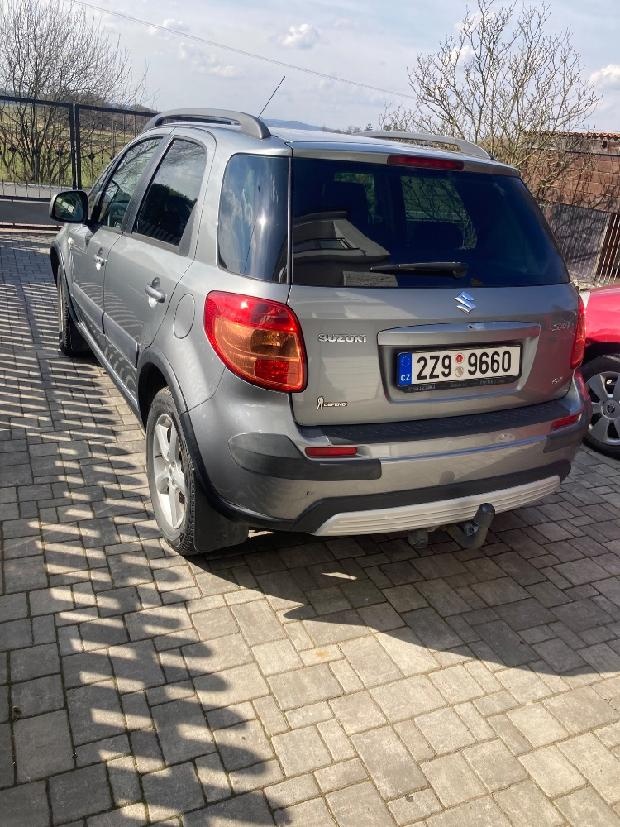 Suzuki SX4 - 4