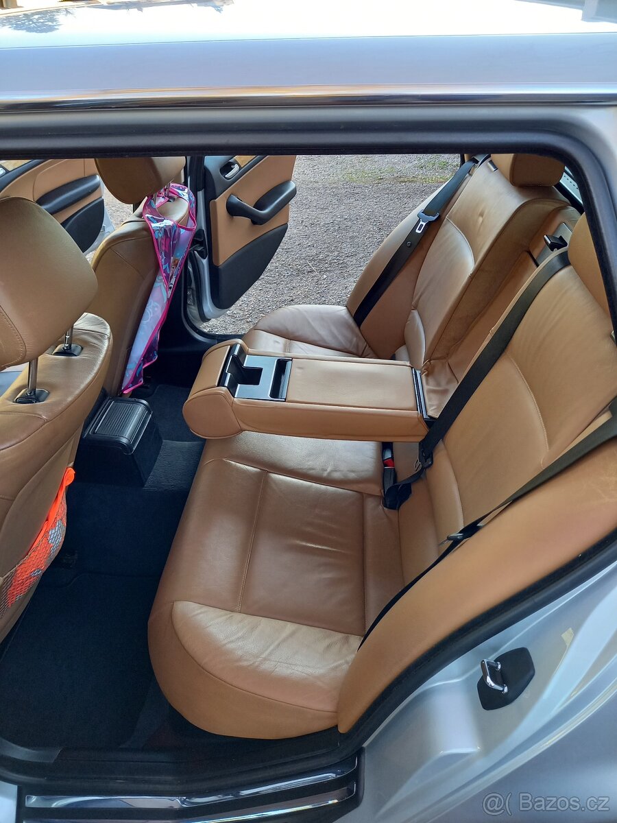 BMW E46 sedačky/ interiér - 4
