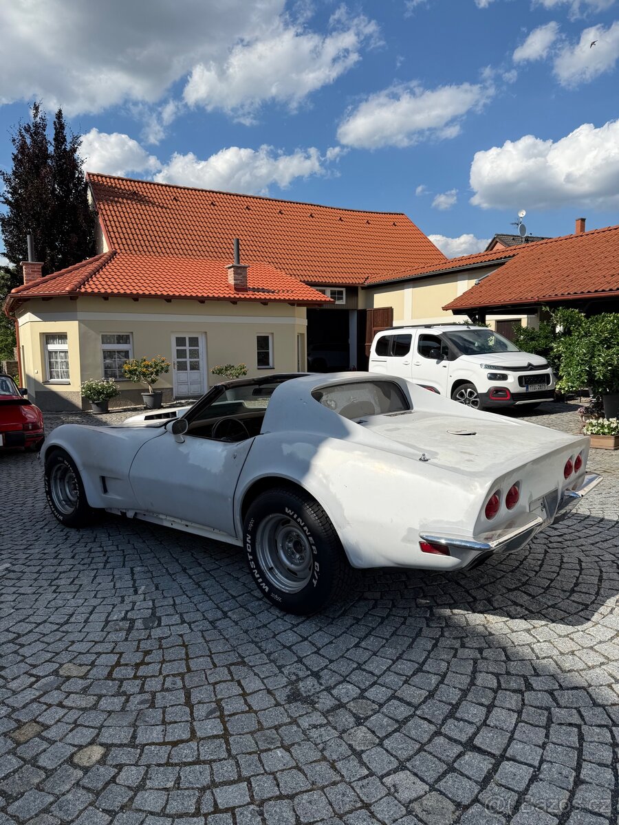 Chevrolet corvette c3 - 4