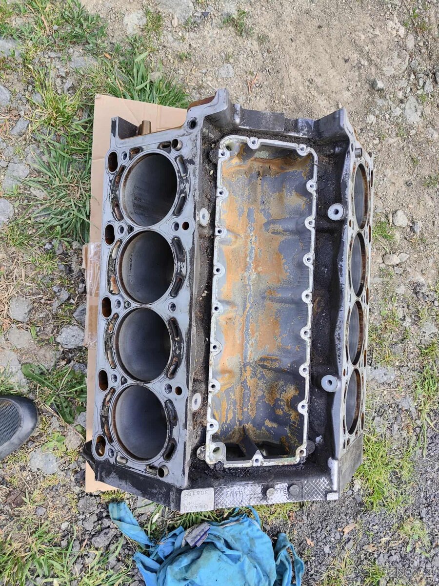 Motor BMW – V8 4.0 l - 4