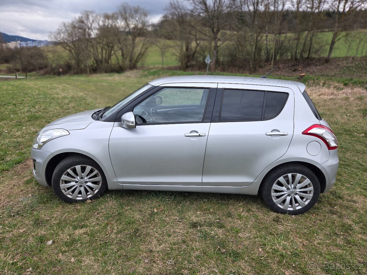 SUZUKI SWIFT 1,2 2015 - 4