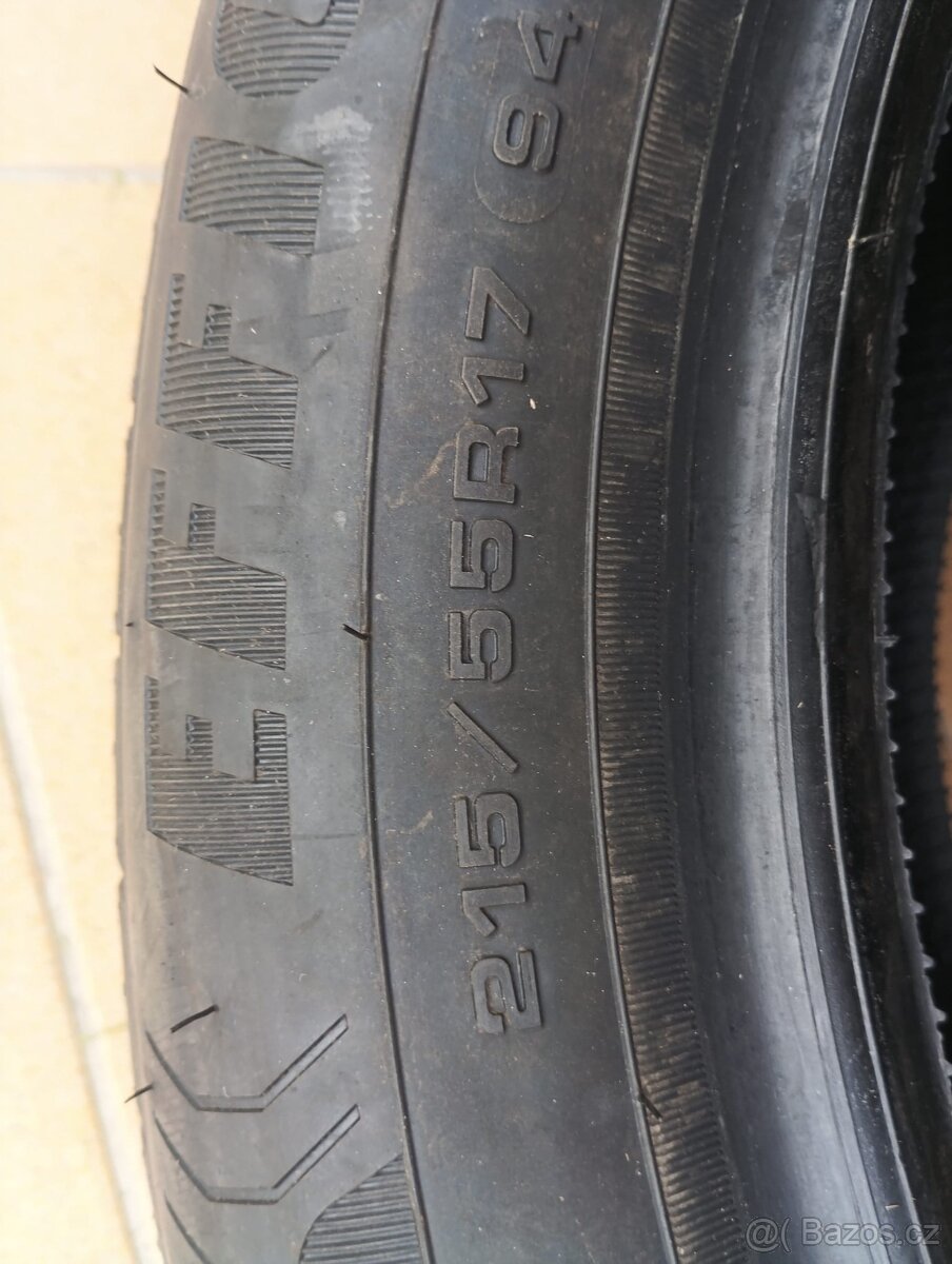 Goodyear EfficientGrip 225/55 R17 - 4