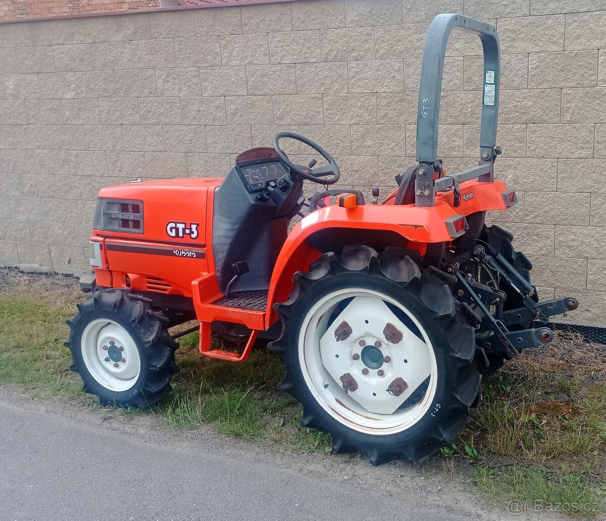 malotraktor Kubota GT3 - 4