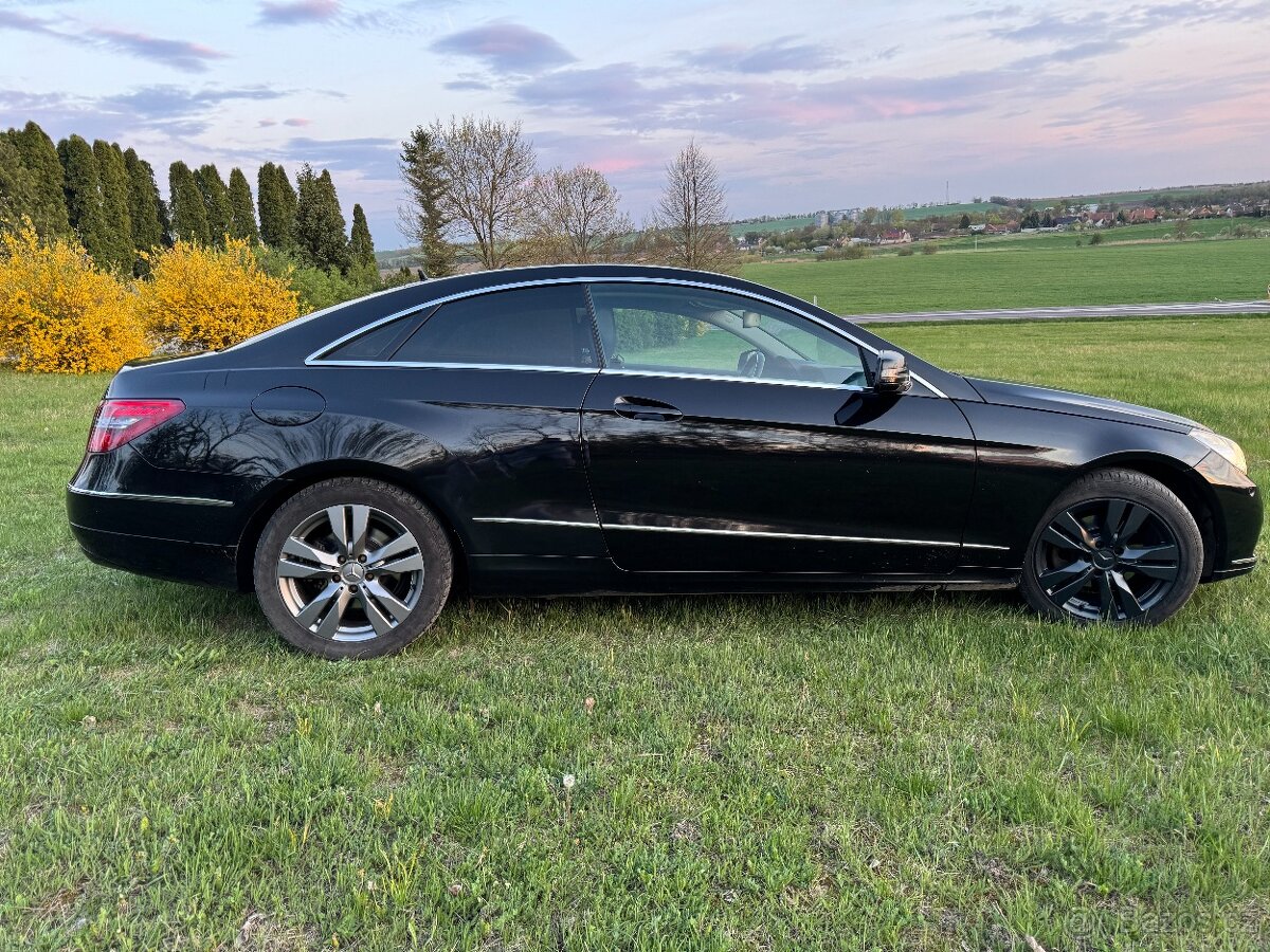 Třídy E 220CDI Coupé 125kw - 4