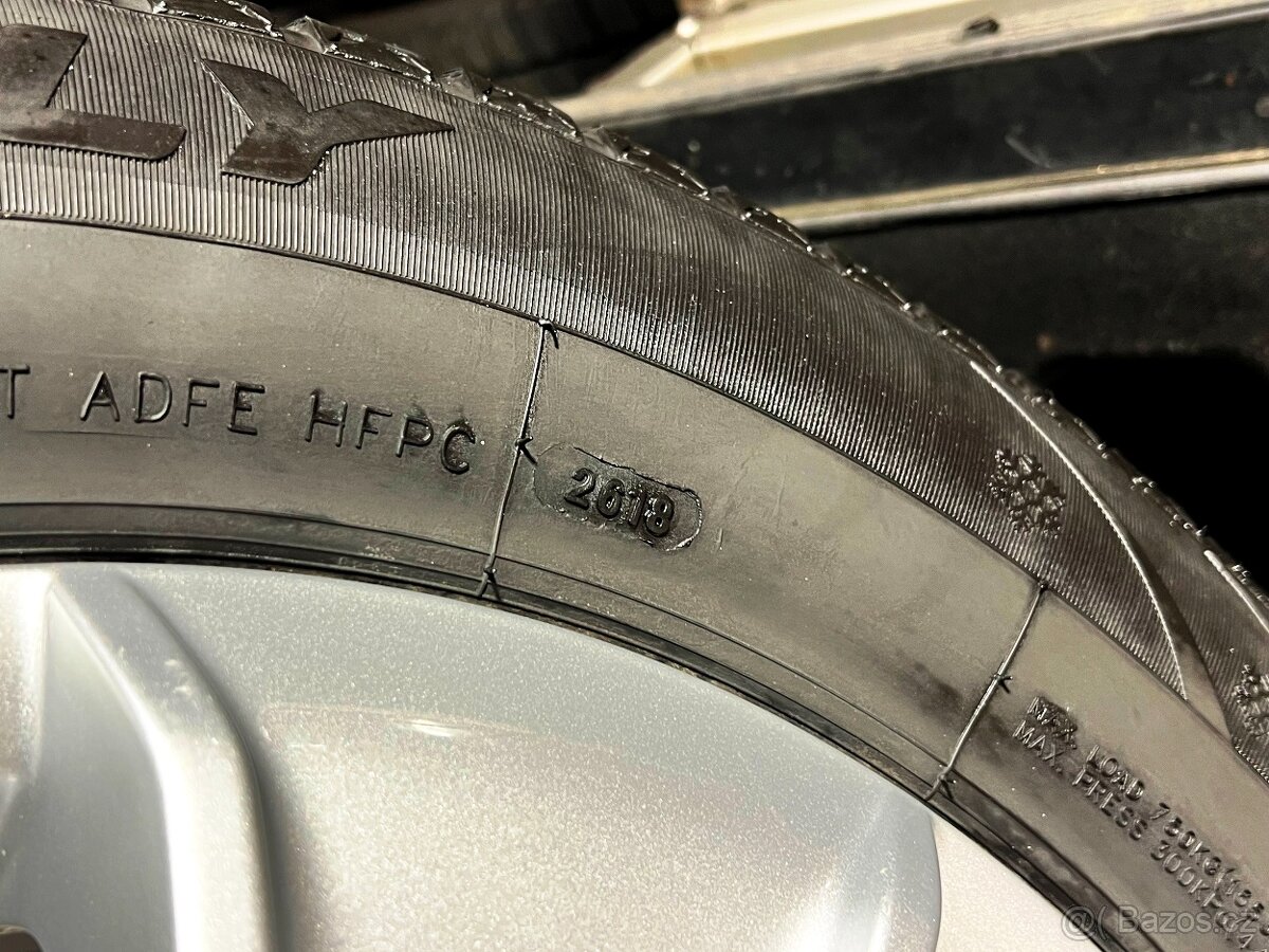 Originál kola VW 5x120 R16, pneu 215/65 R16 98H DOT2618