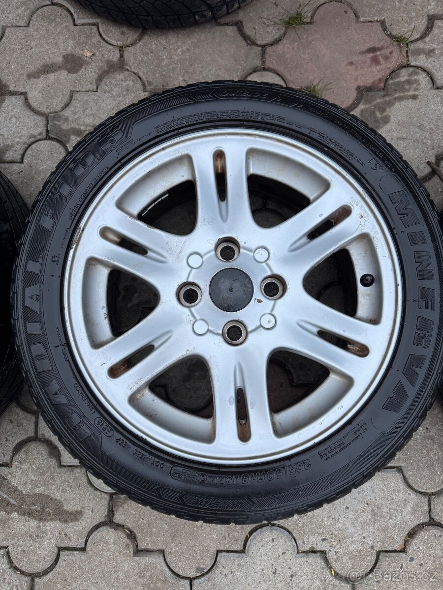 Originální ALU kola Volvo 205/50 R16 - 4