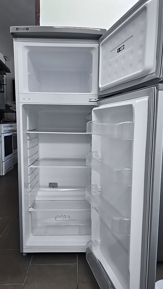 Lednice s mrazákem INDESIT, komb. - 4