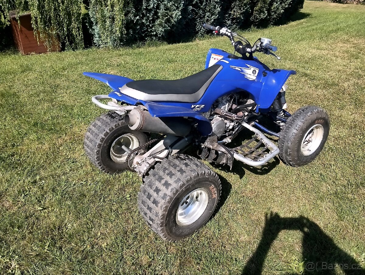 Čtyřkolka Yamaha YFZ 450 - 4