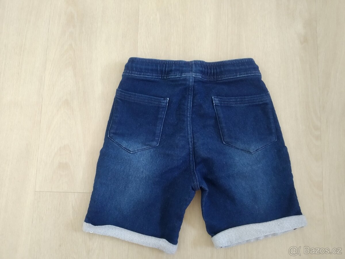 Chlapecké kraťasy vel. 128/134 - 4