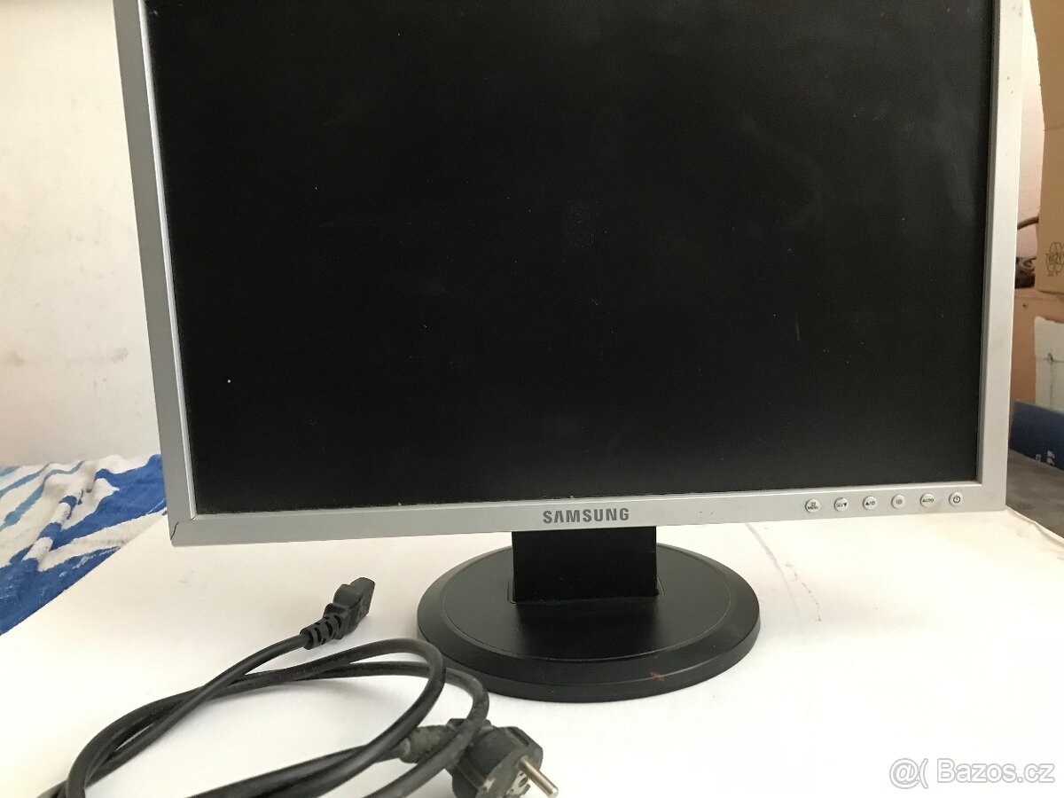 MONITOR SAMSUNG 19" - 494 mm - - 4