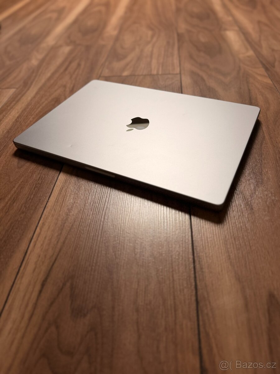 MacBook Pro 16" (2021) – M1 Pro / 32GB RAM / 1TB SSD - 4