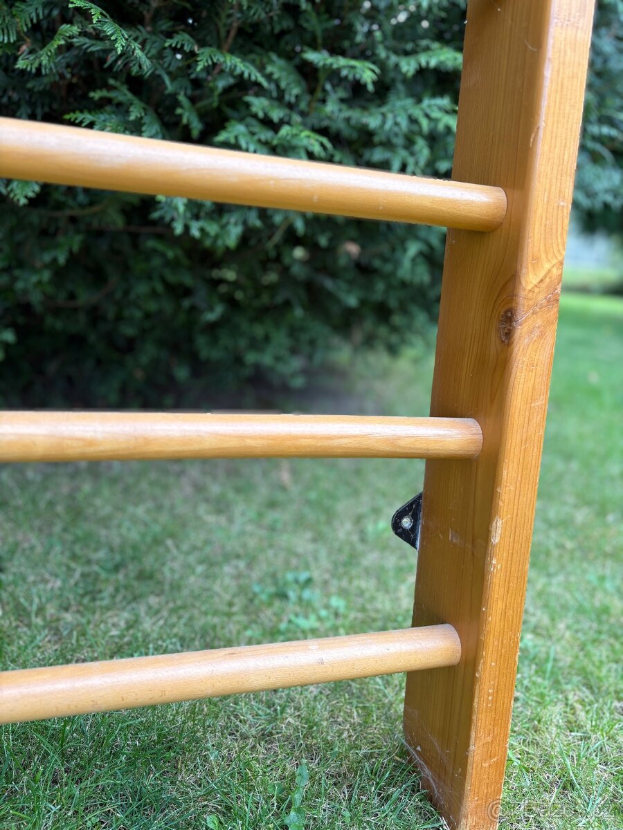 Ribstol s lavici - 4