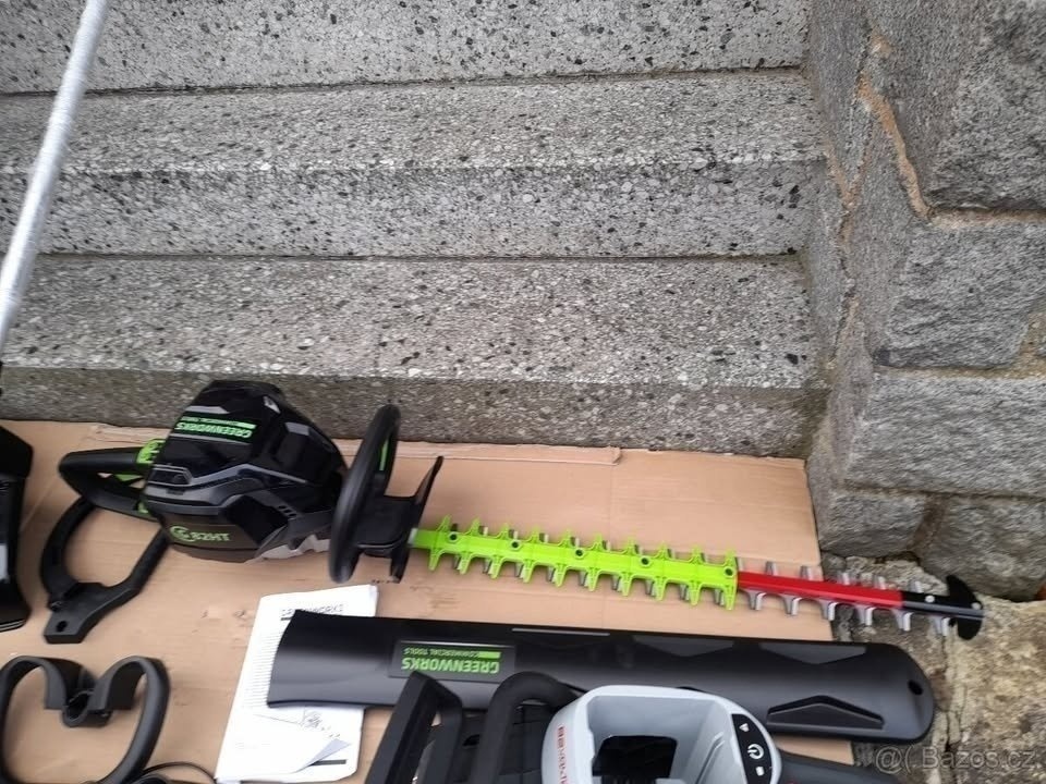 Profi nářadí Cramer Powerworks a Greenworks 82 V - 4