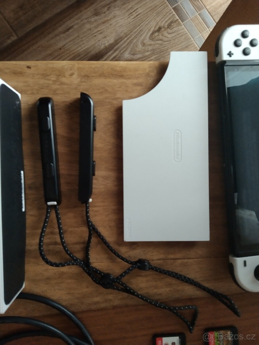Prodám Nintendo switch OLED - 4
