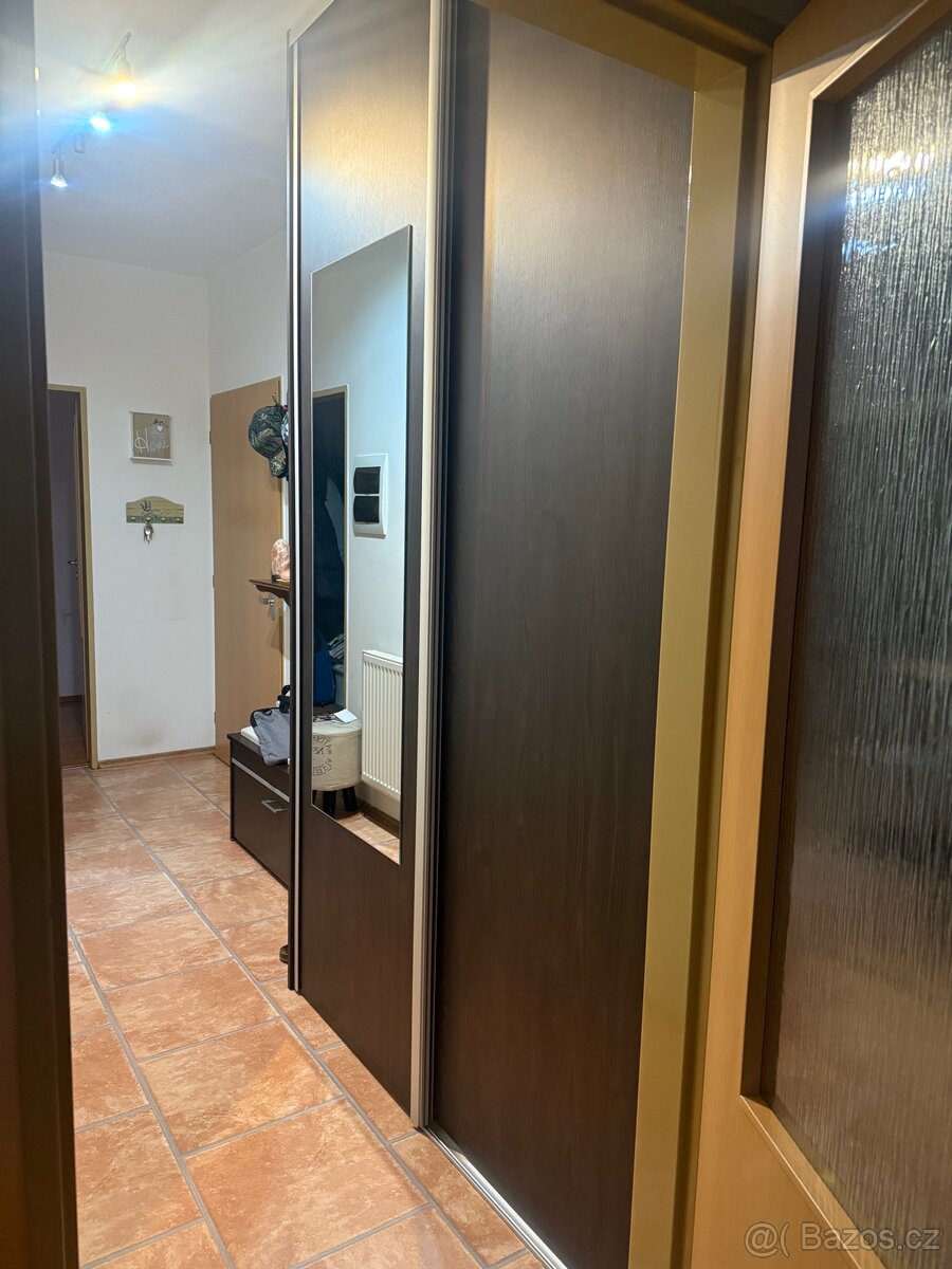 Vestavěná skříň - nová - 4