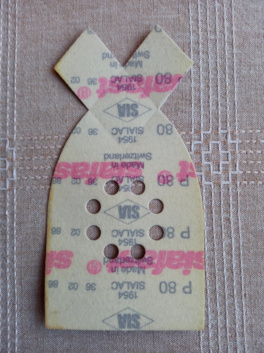 Brusné papíry k vibrační brusce Black & Decker - 4