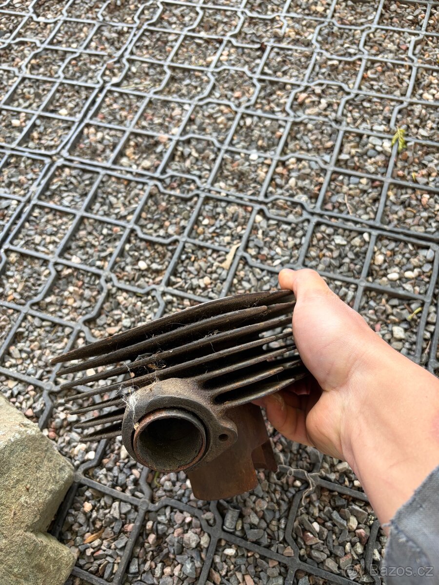 Čz 125/476 válec - 4