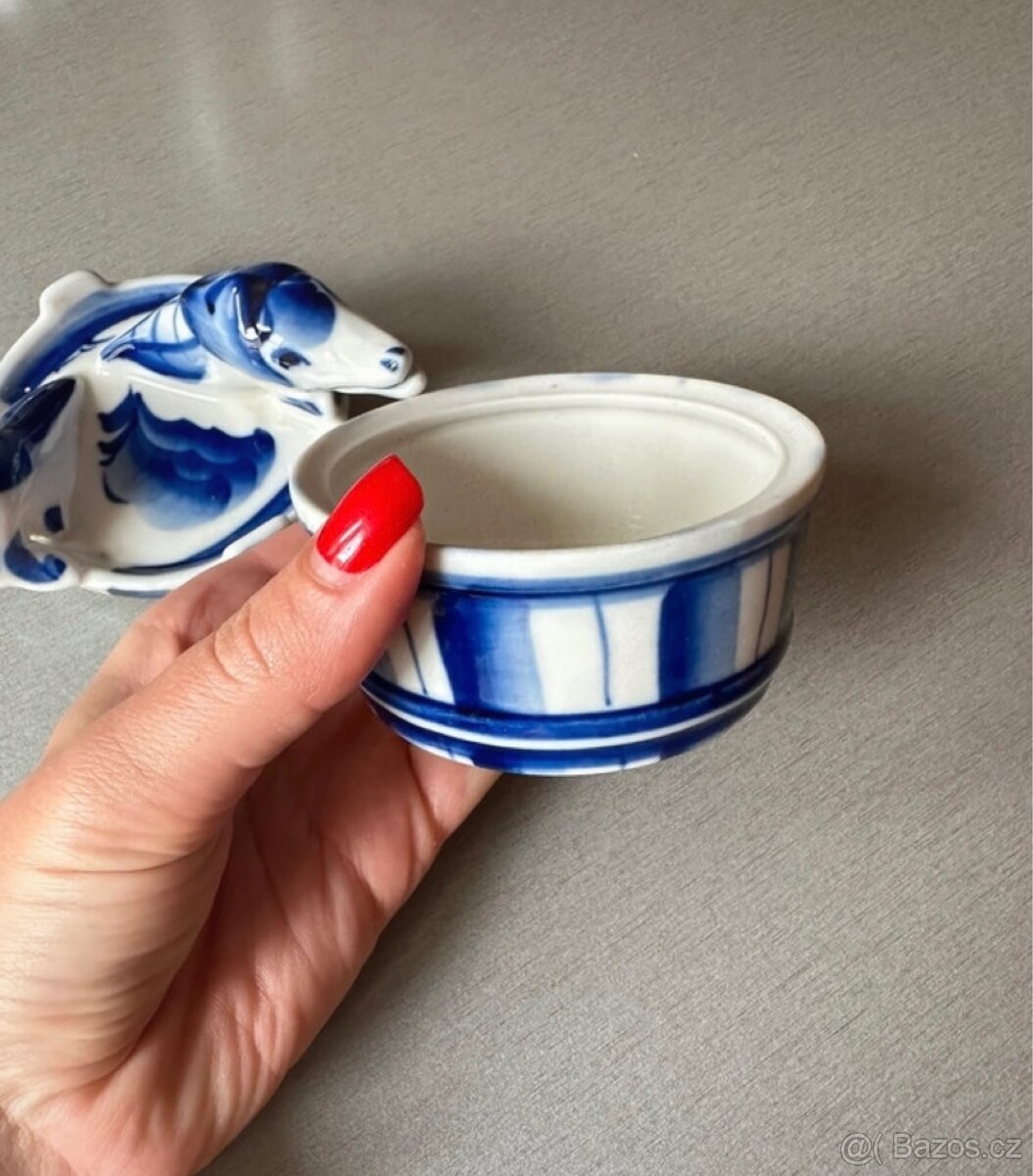 Porcelánová kulatá krabička - 4
