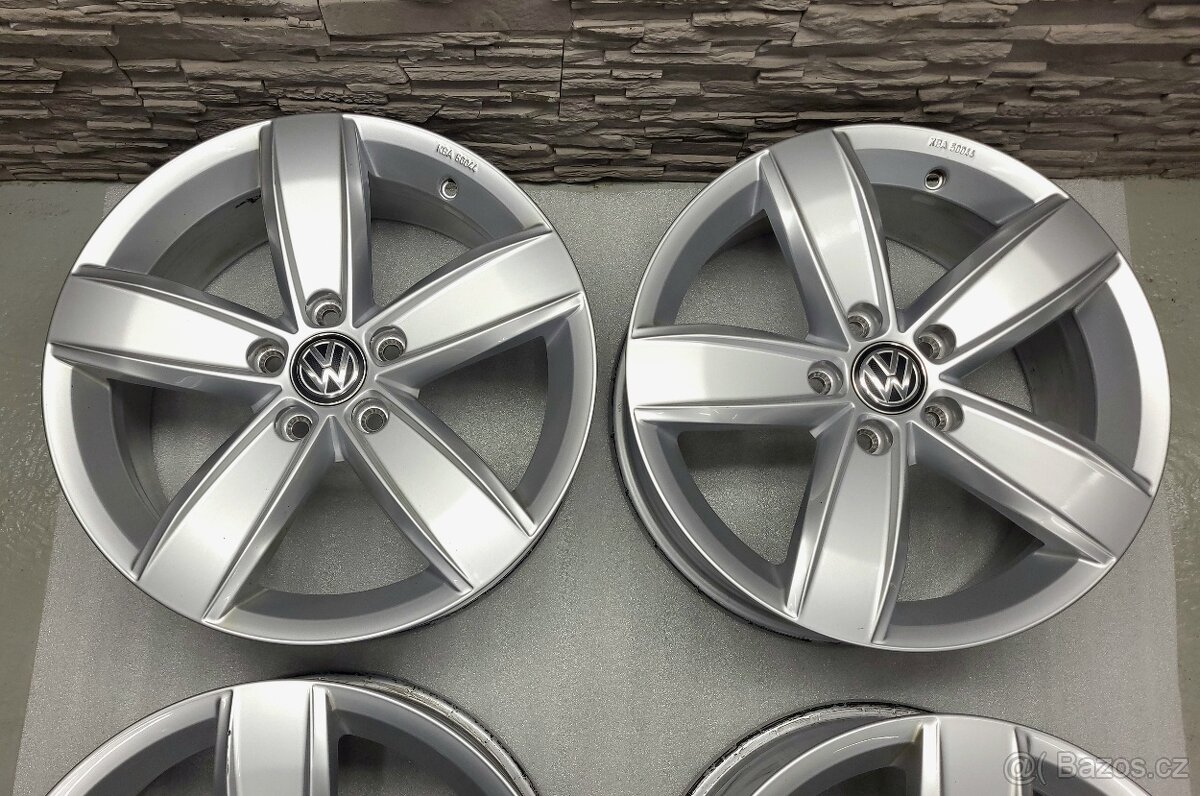 17" Originál VW Corvara 5x112 Passat B8 - 4