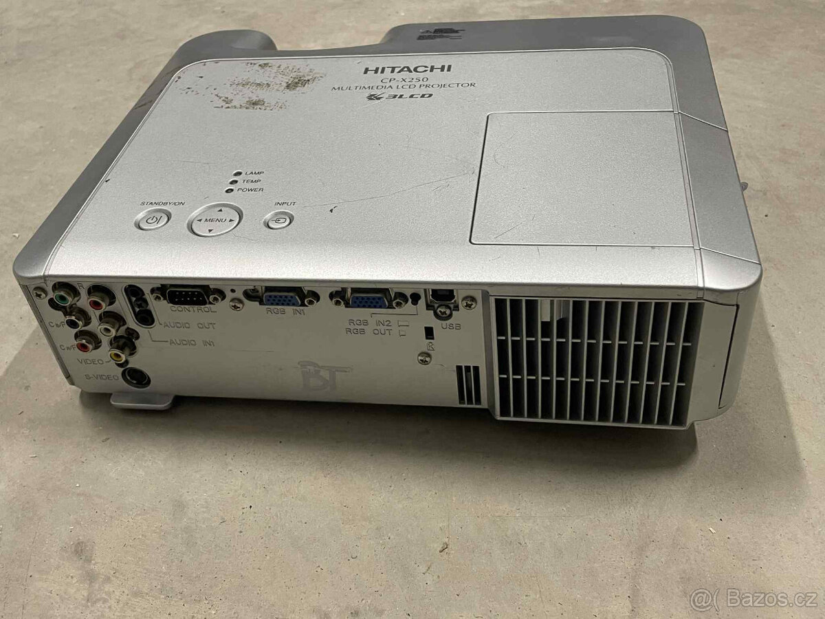 Projektor HITACHI CP-X250 - 4