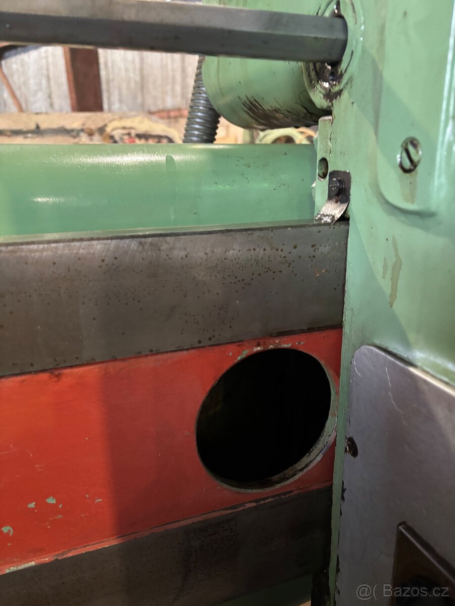 Prodám radiální vrtačku VR4 - 4